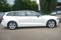 Volvo V60 Kombi 2.0 M-Hybrid Plus Dark