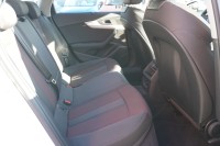 Audi A4 Avant 35 2.0 TDI S line DSG