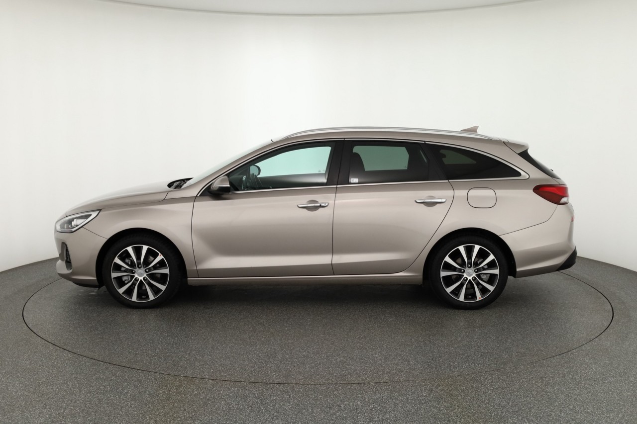 Hyundai i30 cw 1.4 T-GDI Premium