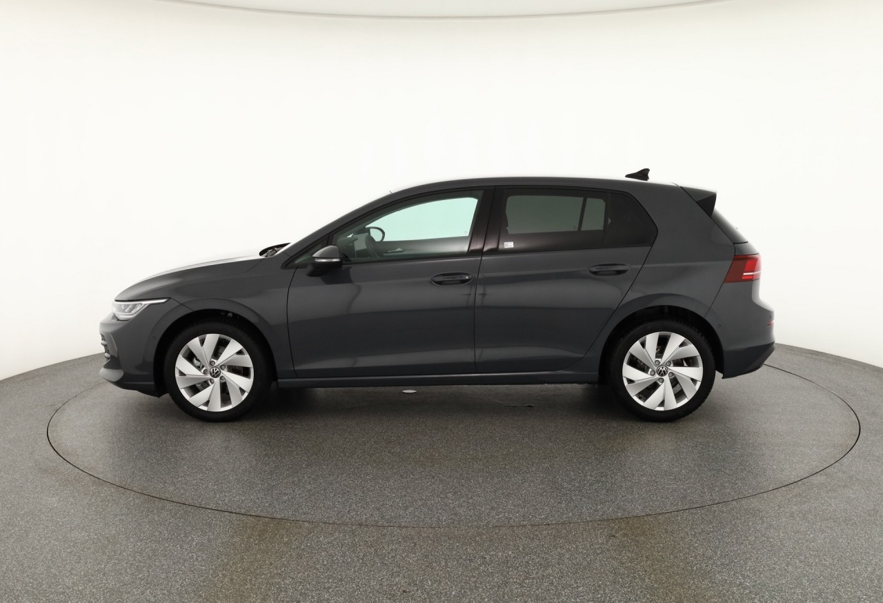 VW Golf VIII e1.5 TSI DSG