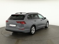 VW Golf VIII Variant 1.5 eTSI DSG Life