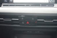 VW Golf VIII Variant 1.5 eTSI DSG