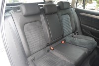 VW Passat Variant 1.5 TSI Highline R-Line