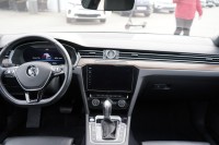 VW Passat Variant 2.0 TDI DSG 4Motion R-Line