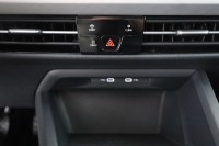VW Golf VIII Variant 1.5 eTSI DSG Life