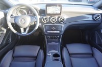 Mercedes-Benz CLA 200 AMG Line