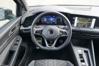 VW Golf VIII Variant 2.0 R-Line DSG