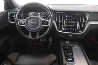 Volvo V60 B4 R-Design