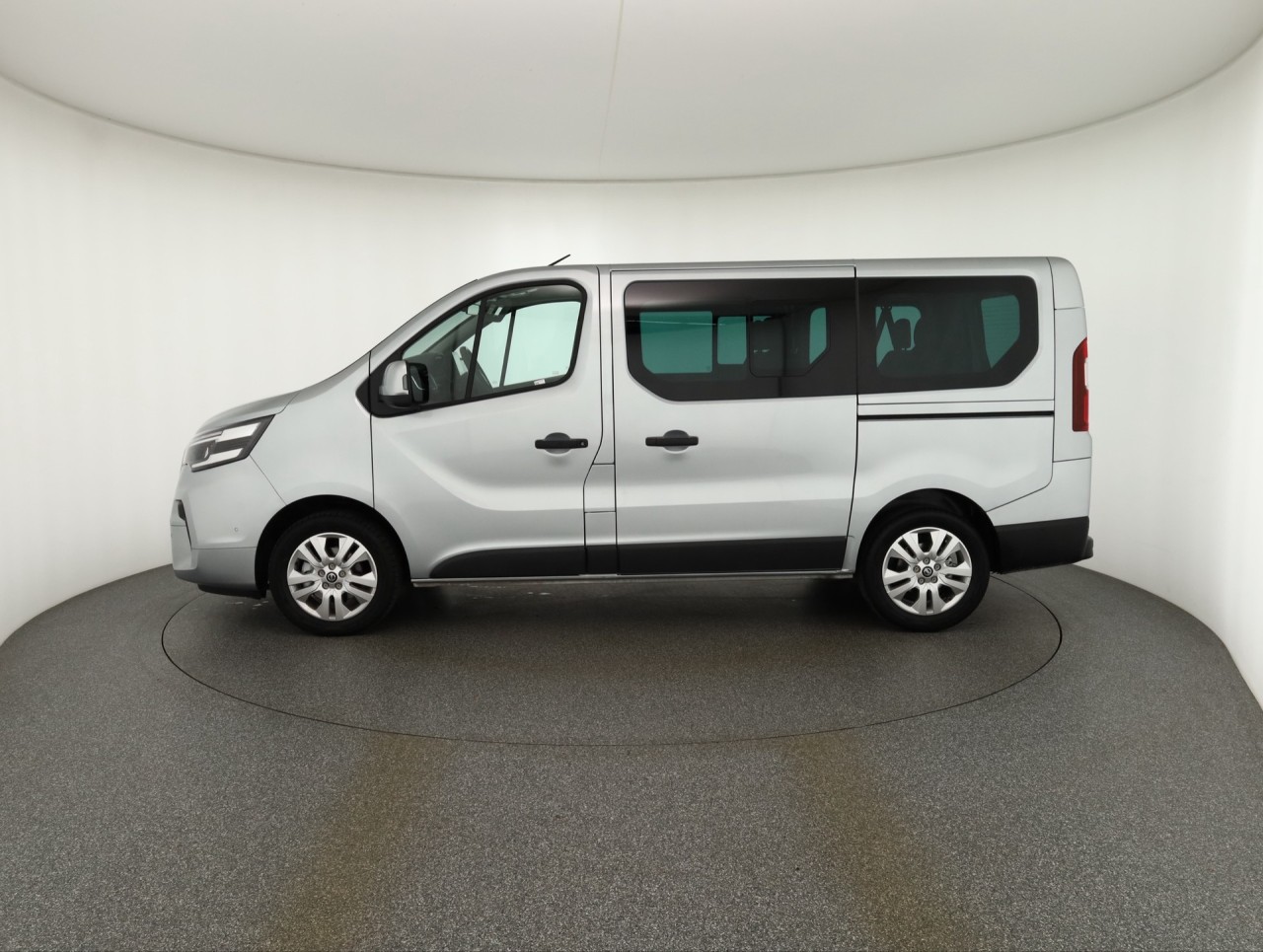 Nissan Primastar 2.0 dCi DCT