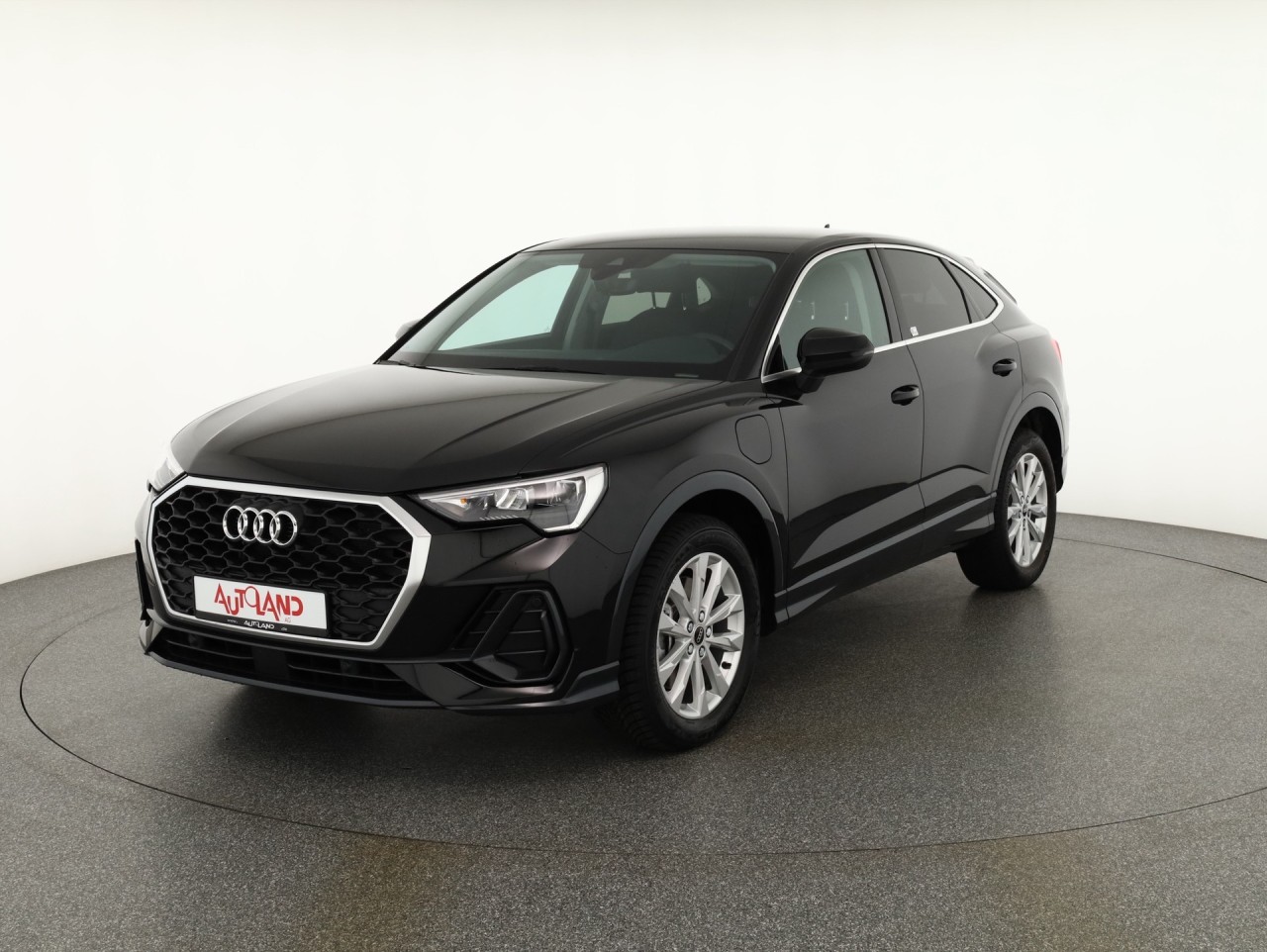 Audi Q3 45 1.4 TFSI e basis