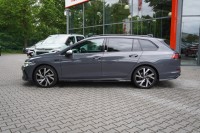 VW Golf VIII Variant R-Line eTSI