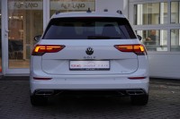 VW Golf VIII Variant R-Line eTSI