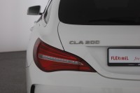 Mercedes-Benz CLA 200 Shooting Brake AMG Line Peak Edition