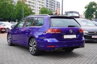 VW Golf VII 1.5 TSI Variant Highline R-Line