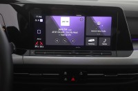 VW Golf VIII Variant 1.0 TSI Life