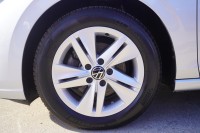 VW Golf VIII Variant 1.0 TSI