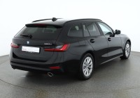 BMW 320 e Touring Advantage