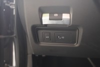Jaguar XE D180 R-Dynamic HSE