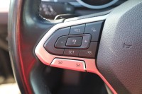 VW Passat Variant 2.0 TDI DSG Elegance R-Line