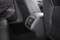 VW Passat Variant R-Line 2.0 TSI DSG