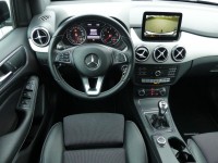 Mercedes-Benz B 180 B180 d