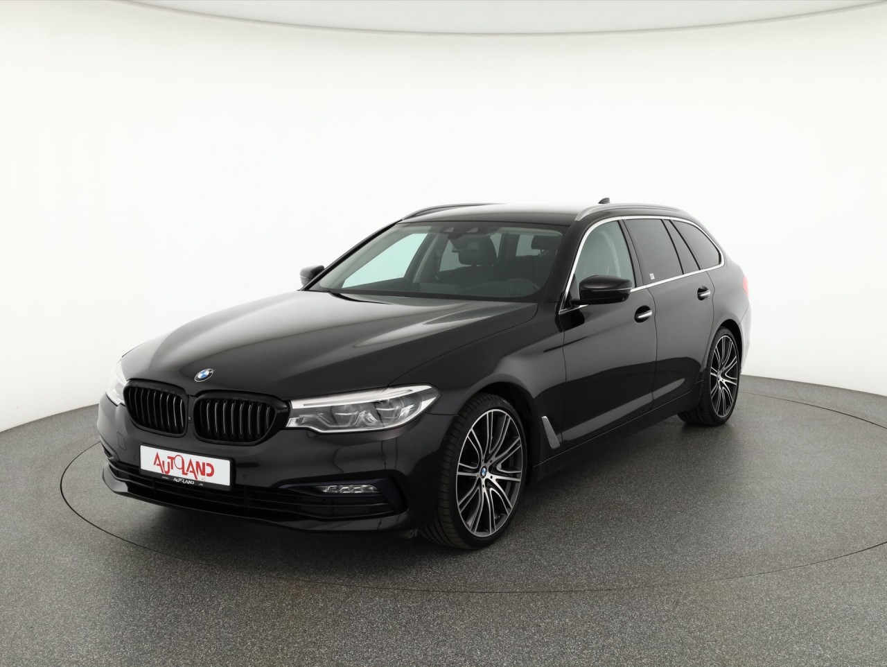 BMW 540 540i Touring xDrive Luxury Line