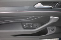 VW Passat Variant 2.0 TDI DSG 2x R-Line 4Matic