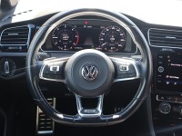 VW Golf VII 2.0 TDI DSG R-Line Pano VC