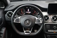 Mercedes-Benz GLA 220 220d AMG Line