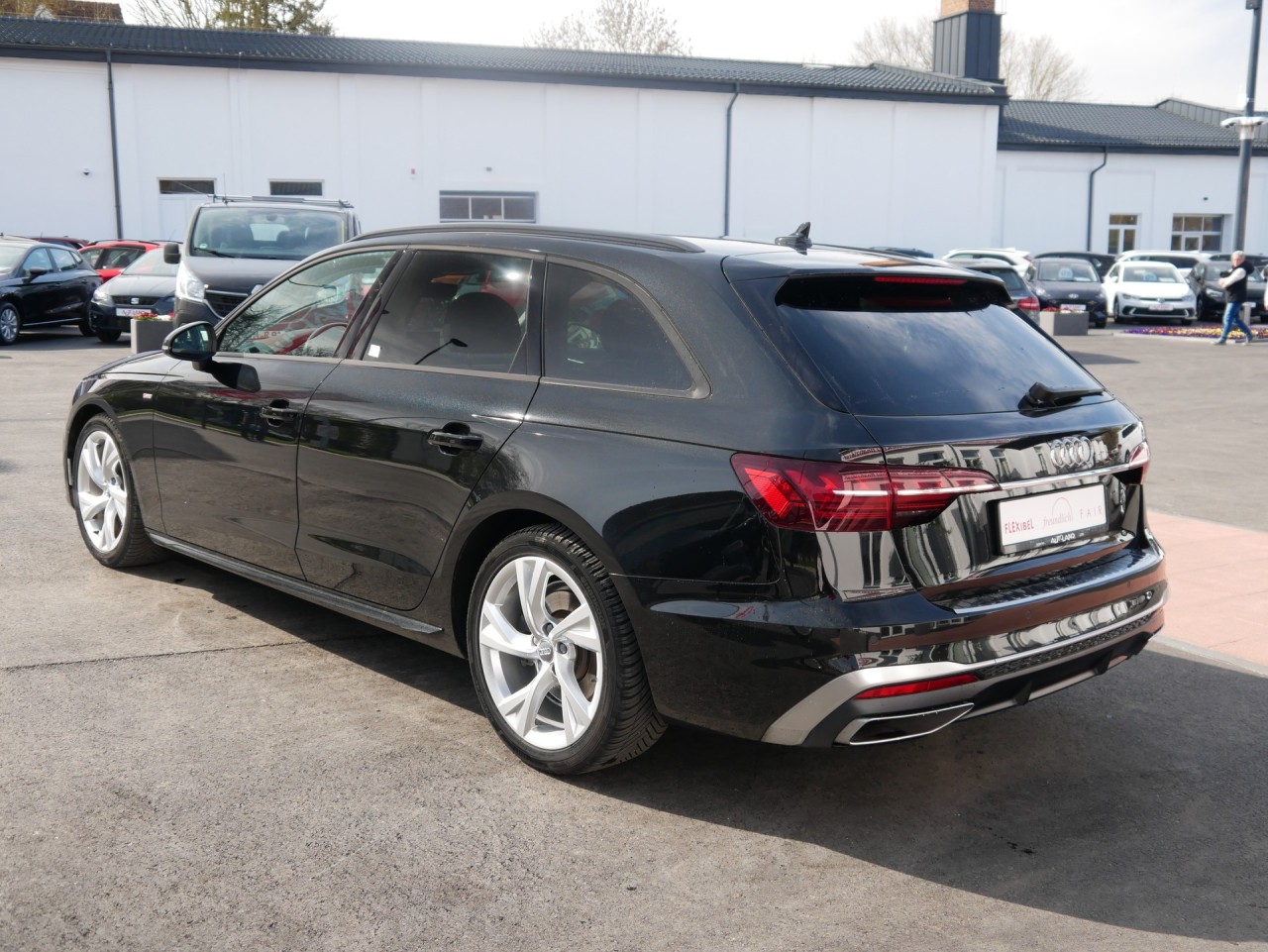 Audi A4 Avant 35 2.0 TFSI S line