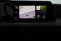 VW Golf VIII Variant 1.0 eTSI DSG Life
