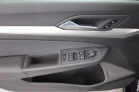 VW Golf VIII Variant 1.0 eTSI DSG