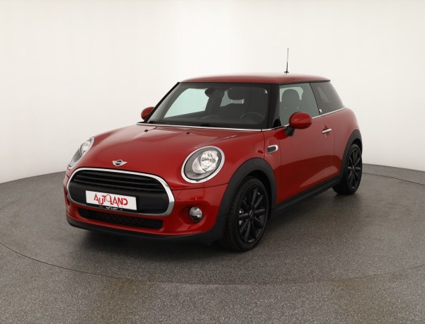 MINI One Mini One Blackyard