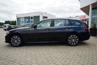 BMW 330 330e Advantage