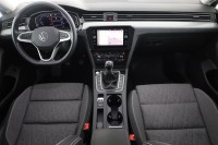 VW Passat Variant 1.5 TSI R-Line