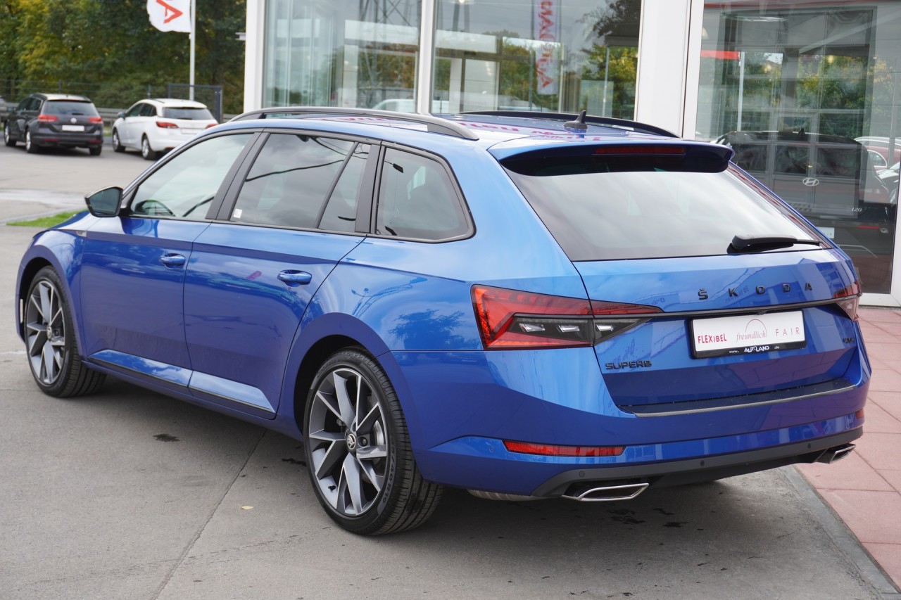 Skoda Superb Combi 2.0 TSI Sportline 4x4