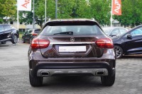 Mercedes-Benz GLA 180 Autom. AMG Line