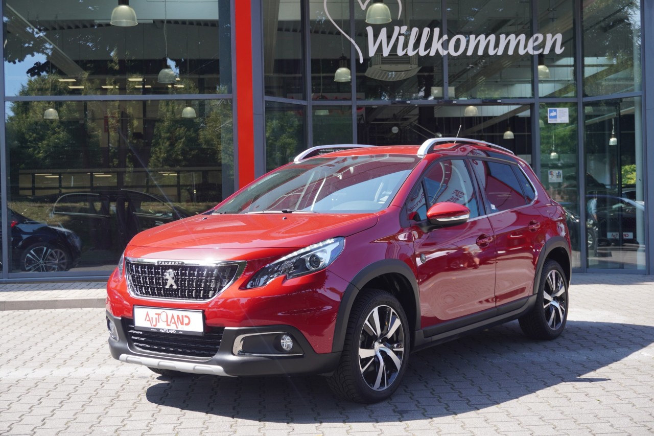 Peugeot 2008 1.2 PureTech Crossway