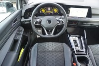 VW Golf VIII Variant 2.0 R-Line DSG