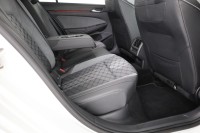 VW Golf VIII Variant 1.5 eTSI R-Line