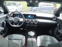Mercedes-Benz Shooting Brake CLA 200 AMG Line
