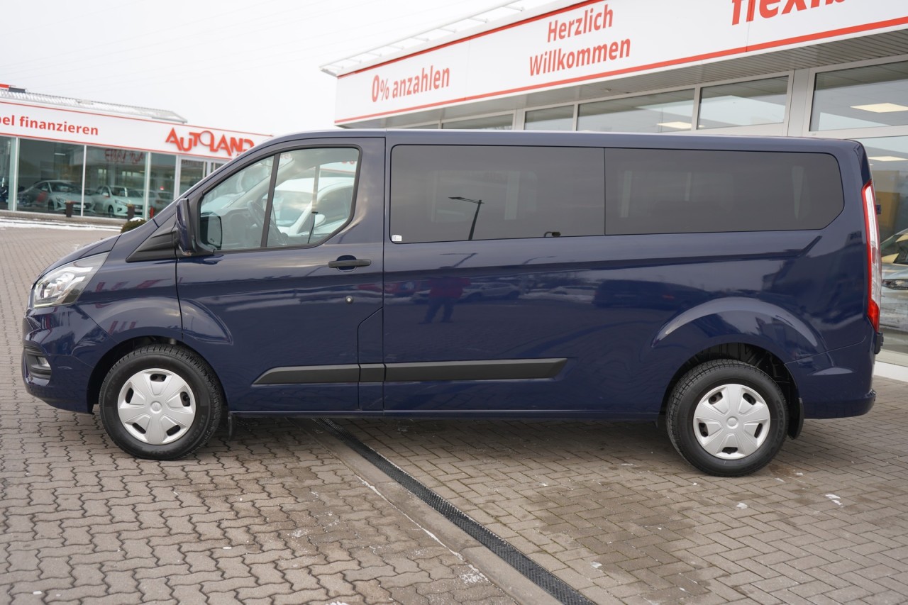 Ford Transit Custom L2 9-Sitzer