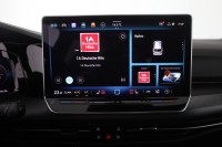 VW Golf VIII Variant 1.5 eTSI R-Line DSG