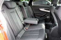 Audi A4 40 TFSI Avant S line