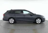 VW Golf VIII Variant 1.5 TSI DSG