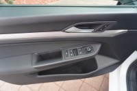 VW Golf VIII 1.0 eTSI