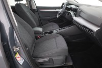 VW Golf VIII Variant 1.5 eTSI DSG Life