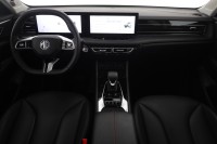 MG HS 1.5 T GDI Luxury