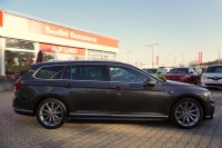 VW Passat Variant 2.0 TDI DSG R-Line