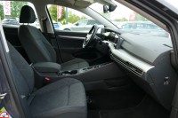 VW Golf VIII Variant 2.0 TDI
